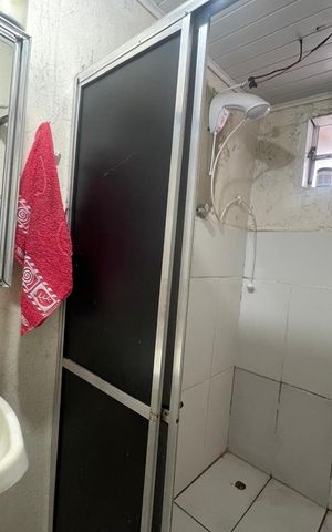Casa à venda com 185m², 3 quartos e 4 vagas Casa à venda com 185m², 3 quartos e 4 vagasBanheiro social