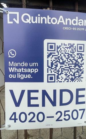 Casa à venda com 185m², 3 quartos e 4 vagas Casa à venda com 185m², 3 quartos e 4 vagasPlaca