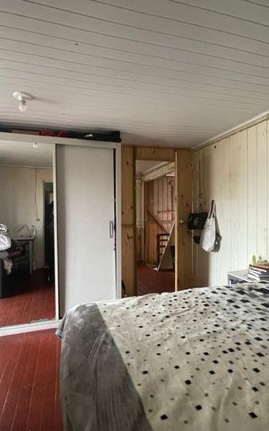 Casa à venda com 185m², 3 quartos e 4 vagas Casa à venda com 185m², 3 quartos e 4 vagasQuarto