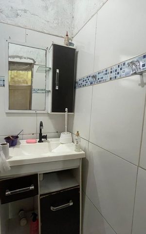 Casa à venda com 185m², 3 quartos e 4 vagas Casa à venda com 185m², 3 quartos e 4 vagasBanheiro social 2