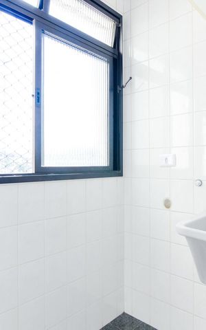 Apartamento para alugar com 67m², 3 quartos e 1 vagaÁrea de Serviço