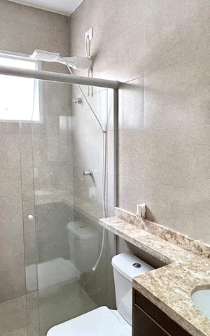 Casa à venda com 140m², 3 quartos e 2 vagasBanheiro 1