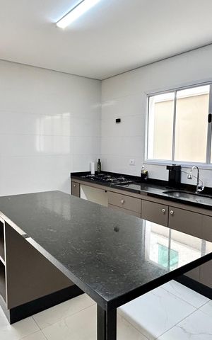 Casa à venda com 140m², 3 quartos e 2 vagasCozinha