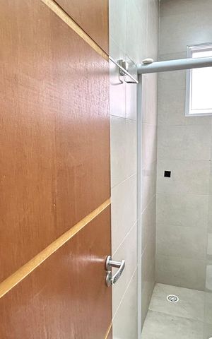 Casa à venda com 140m², 3 quartos e 2 vagasBanheiro 3