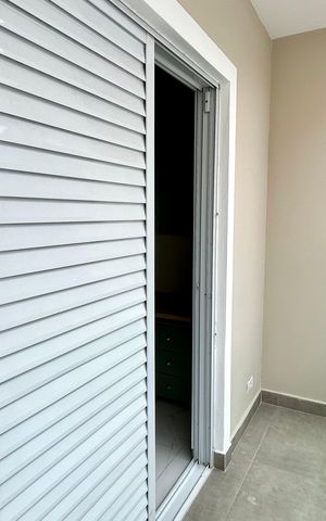 Casa à venda com 140m², 3 quartos e 2 vagasSacada do quarto 3