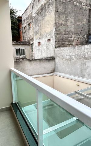 Casa à venda com 140m², 3 quartos e 2 vagasSacada do quarto 3