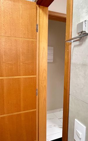 Casa à venda com 140m², 3 quartos e 2 vagasBanheiro 2
