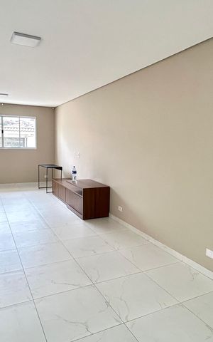 Casa à venda com 140m², 3 quartos e 2 vagasSala