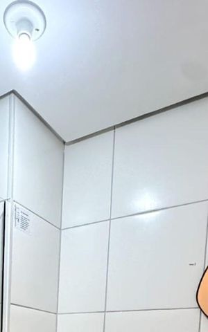 Apartamento à venda com 48m², 2 quartos e sem vaga Apartamento à venda com 48m², 2 quartos e sem vagaBanheiro