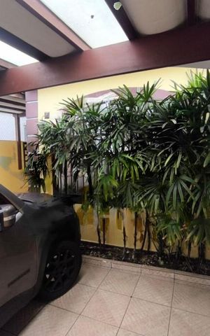 Casa à venda com 170m², 3 quartos e 2 vagas