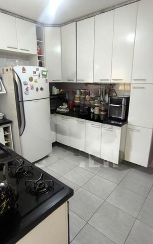 Casa à venda com 170m², 3 quartos e 2 vagas
