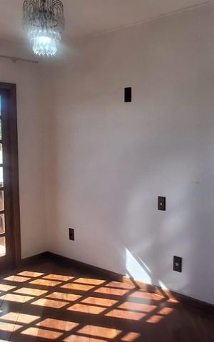 Casa de condomínio para alugar com 224m², 5 quartos e 5 vagas Casa de condomínio para alugar com 224m², 5 quartos e 5 vagasSuíte 3