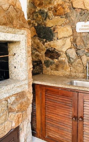 Casa de condomínio para alugar com 224m², 5 quartos e 5 vagas Casa de condomínio para alugar com 224m², 5 quartos e 5 vagasÁrea externa