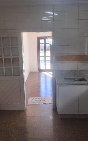Casa de condomínio para alugar com 224m², 5 quartos e 5 vagas Casa de condomínio para alugar com 224m², 5 quartos e 5 vagasCozinha