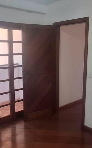 Casa de condomínio para alugar com 224m², 5 quartos e 5 vagasQuarto de serviço