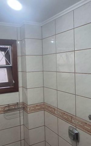 Casa de condomínio para alugar com 224m², 5 quartos e 5 vagas Casa de condomínio para alugar com 224m², 5 quartos e 5 vagasBanheiro da suíte