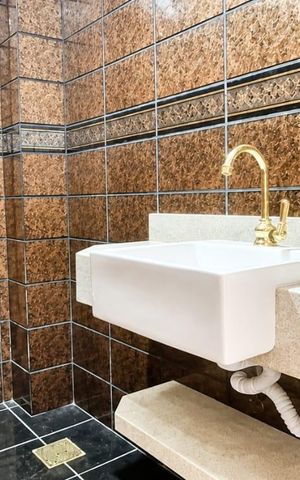 Casa de condomínio para alugar com 224m², 5 quartos e 5 vagas Casa de condomínio para alugar com 224m², 5 quartos e 5 vagasLavabo