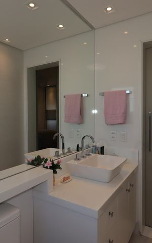 Apartamento à venda com 126m², 3 quartos e 3 vagasBanheiro da Suíte 2