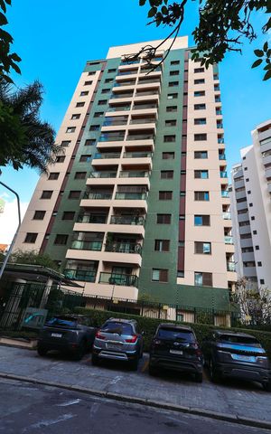 Apartamento à venda com 110m², 3 quartos e 2 vagasFachada