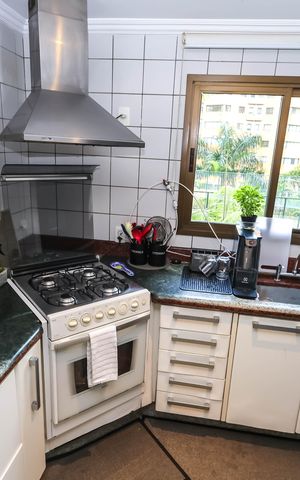 Apartamento à venda com 110m², 3 quartos e 2 vagasCozinha