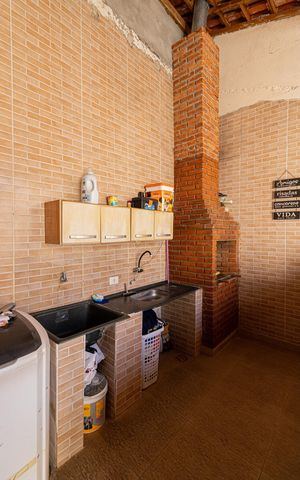Casa à venda com 234m², 3 quartos e 3 vagas Casa à venda com 234m², 3 quartos e 3 vagasCasa 2 - Churrasqueira