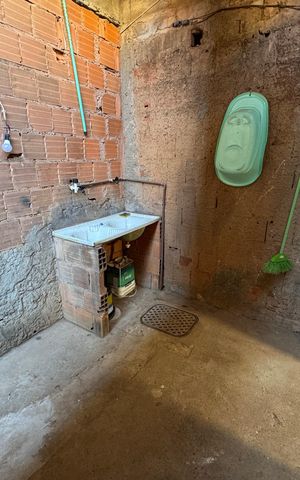 Casa para alugar com 200m², 4 quartos e 2 vagas