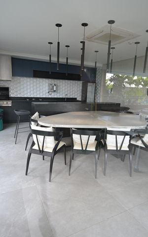 Apartamento à venda com 130m², 3 quartos e 2 vagas