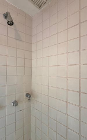 Apartamento à venda com 139m², 3 quartos e 1 vaga Apartamento à venda com 139m², 3 quartos e 1 vagaSuíte - Banheiro