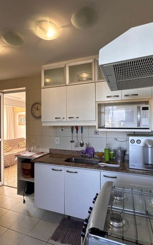 Apartamento à venda com 139m², 3 quartos e 1 vaga Apartamento à venda com 139m², 3 quartos e 1 vagaCozinha e Área de Serviço