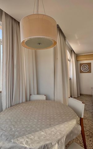 Apartamento à venda com 139m², 3 quartos e 1 vaga Apartamento à venda com 139m², 3 quartos e 1 vagaSala