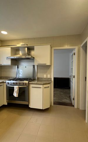 Apartamento para alugar com 500m², 4 quartos e 4 vagas Apartamento para alugar com 500m², 4 quartos e 4 vagasCozinha