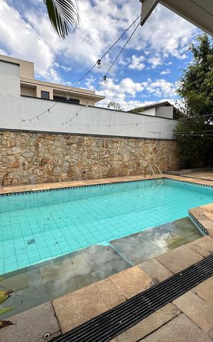 Apartamento para alugar com 500m², 4 quartos e 4 vagas Apartamento para alugar com 500m², 4 quartos e 4 vagasPiscina