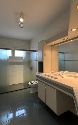 Apartamento para alugar com 500m², 4 quartos e 4 vagas Apartamento para alugar com 500m², 4 quartos e 4 vagasBanheiro Social