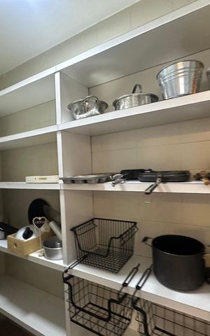 Casa de condomínio para alugar com 500m², 4 quartos e 4 vagas Casa de condomínio para alugar com 500m², 4 quartos e 4 vagasDespensa