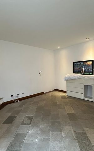 Apartamento para alugar com 500m², 4 quartos e 4 vagas Apartamento para alugar com 500m², 4 quartos e 4 vagasSala 2