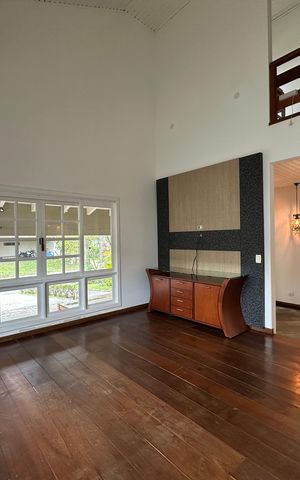 Apartamento para alugar com 500m², 4 quartos e 4 vagas Apartamento para alugar com 500m², 4 quartos e 4 vagasSala