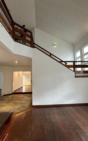 Apartamento para alugar com 500m², 4 quartos e 4 vagas Apartamento para alugar com 500m², 4 quartos e 4 vagasSala