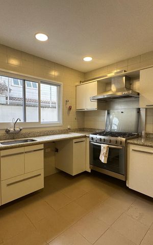 Apartamento para alugar com 500m², 4 quartos e 4 vagas Apartamento para alugar com 500m², 4 quartos e 4 vagasCozinha