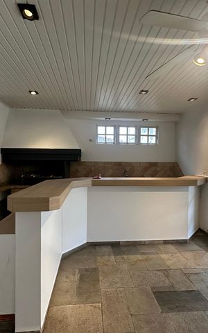 Apartamento para alugar com 500m², 4 quartos e 4 vagas Apartamento para alugar com 500m², 4 quartos e 4 vagasChurrasqueira