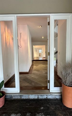 Apartamento para alugar com 500m², 4 quartos e 4 vagas Apartamento para alugar com 500m², 4 quartos e 4 vagasSala