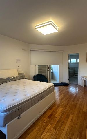 Casa de condomínio para alugar com 500m², 4 quartos e 4 vagas Casa de condomínio para alugar com 500m², 4 quartos e 4 vagasSuíte 2