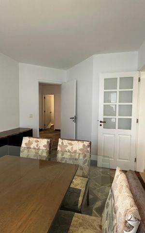 Apartamento para alugar com 500m², 4 quartos e 4 vagas Apartamento para alugar com 500m², 4 quartos e 4 vagasSala de Jantar