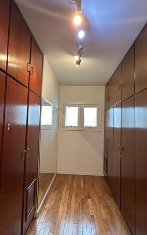 Apartamento para alugar com 500m², 4 quartos e 4 vagas Apartamento para alugar com 500m², 4 quartos e 4 vagasCloset da suíte 2