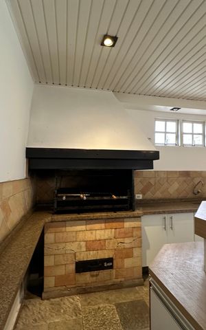 Apartamento para alugar com 500m², 4 quartos e 4 vagas Apartamento para alugar com 500m², 4 quartos e 4 vagasChurrasqueira