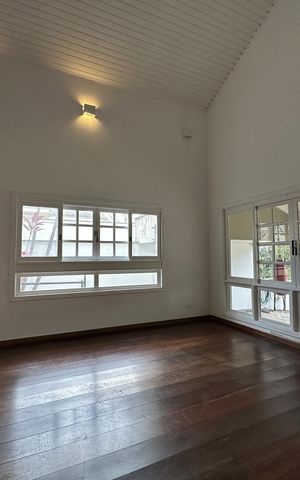 Apartamento para alugar com 500m², 4 quartos e 4 vagas Apartamento para alugar com 500m², 4 quartos e 4 vagasSala