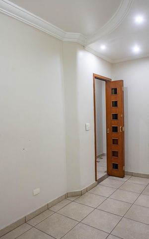 Casa à venda com 250m², 4 quartos e 2 vagas Casa à venda com 250m², 4 quartos e 2 vagasQuarto 3 - suíte