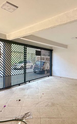 Casa à venda com 220m², 3 quartos e 4 vagas Casa à venda com 220m², 3 quartos e 4 vagasGaragem