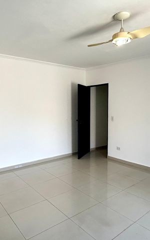 Casa à venda com 220m², 3 quartos e 4 vagas Casa à venda com 220m², 3 quartos e 4 vagasQuarto 3