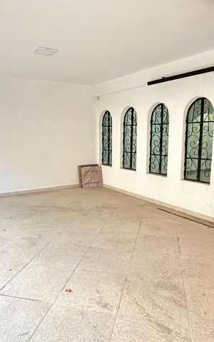 Casa à venda com 220m², 3 quartos e 4 vagas Casa à venda com 220m², 3 quartos e 4 vagasGaragem