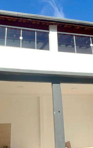 Casa à venda com 220m², 3 quartos e 4 vagas Casa à venda com 220m², 3 quartos e 4 vagasQuintal